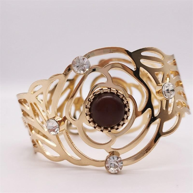 28 Different Luxury Charm Bracelets