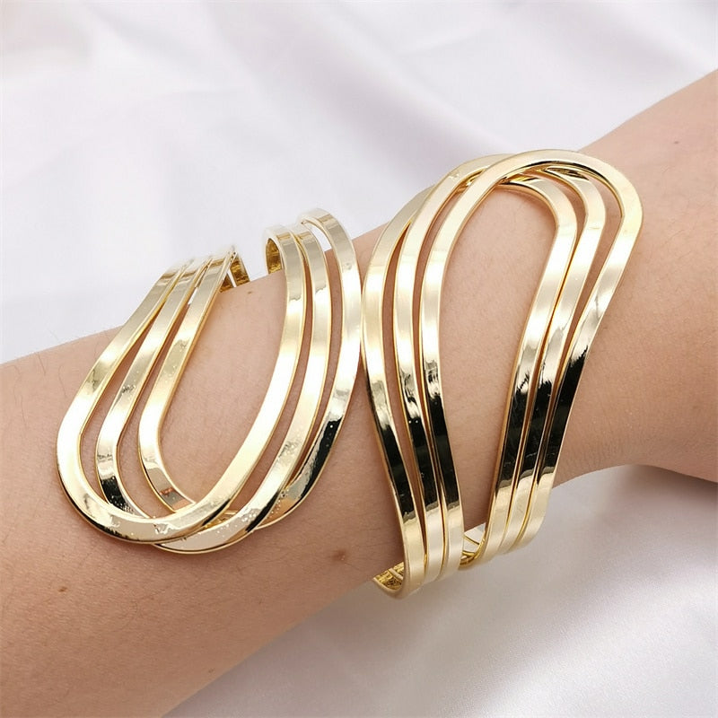 28 Different Luxury Charm Bracelets