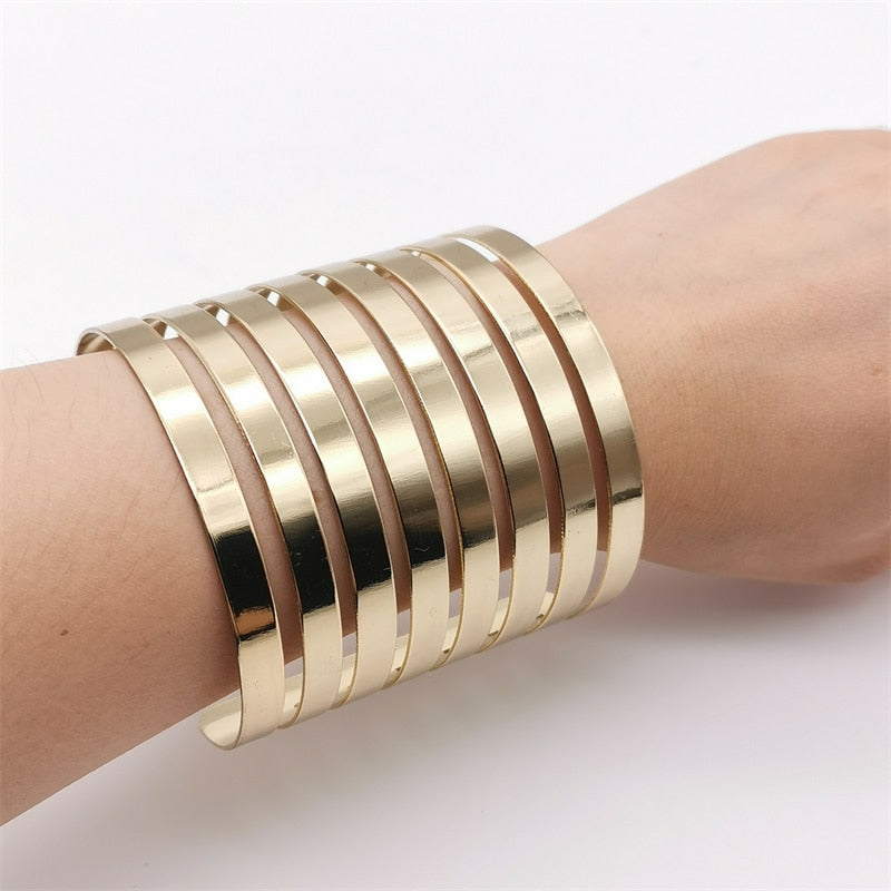 28 Different Luxury Charm Bracelets