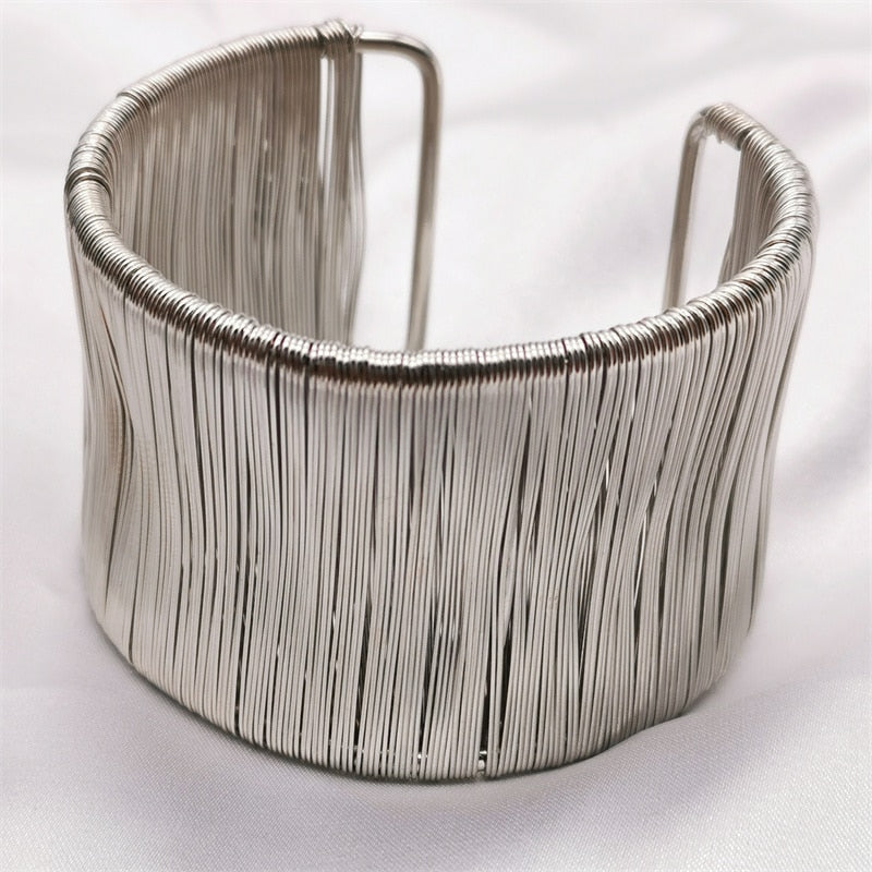 28 Different Luxury Charm Bracelets