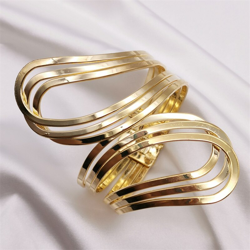 28 Different Luxury Charm Bracelets