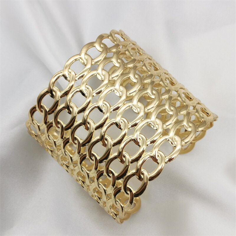 28 Different Luxury Charm Bracelets