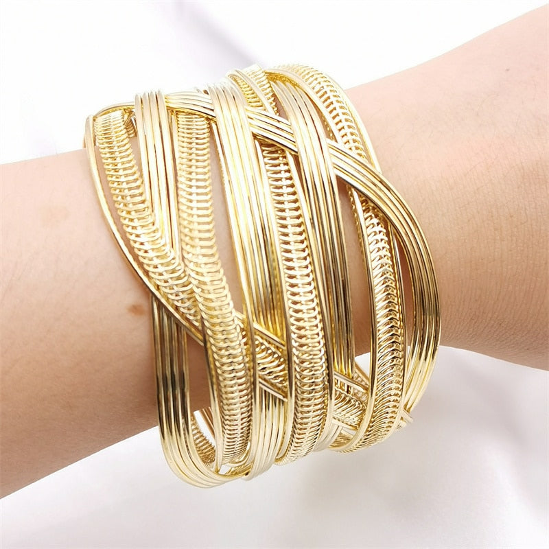 28 Different Luxury Charm Bracelets