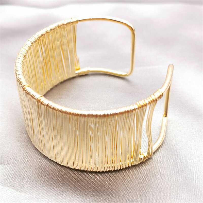 28 Different Luxury Charm Bracelets