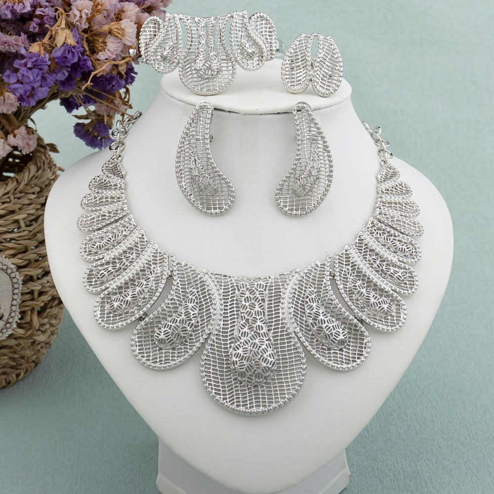 African Design Jewelry Set (Bracelet, Necklace, Ring and Earrings)