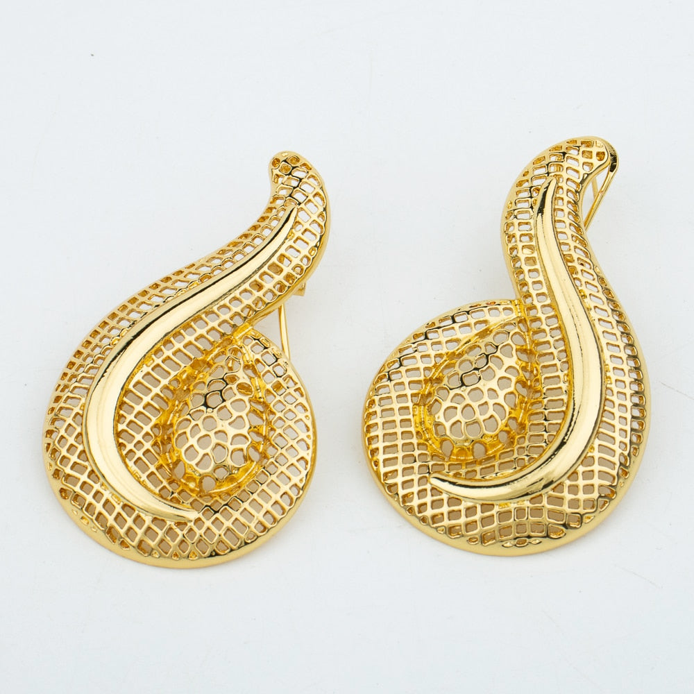 African Design Jewelry Set (Bracelet, Necklace, Ring and Earrings)