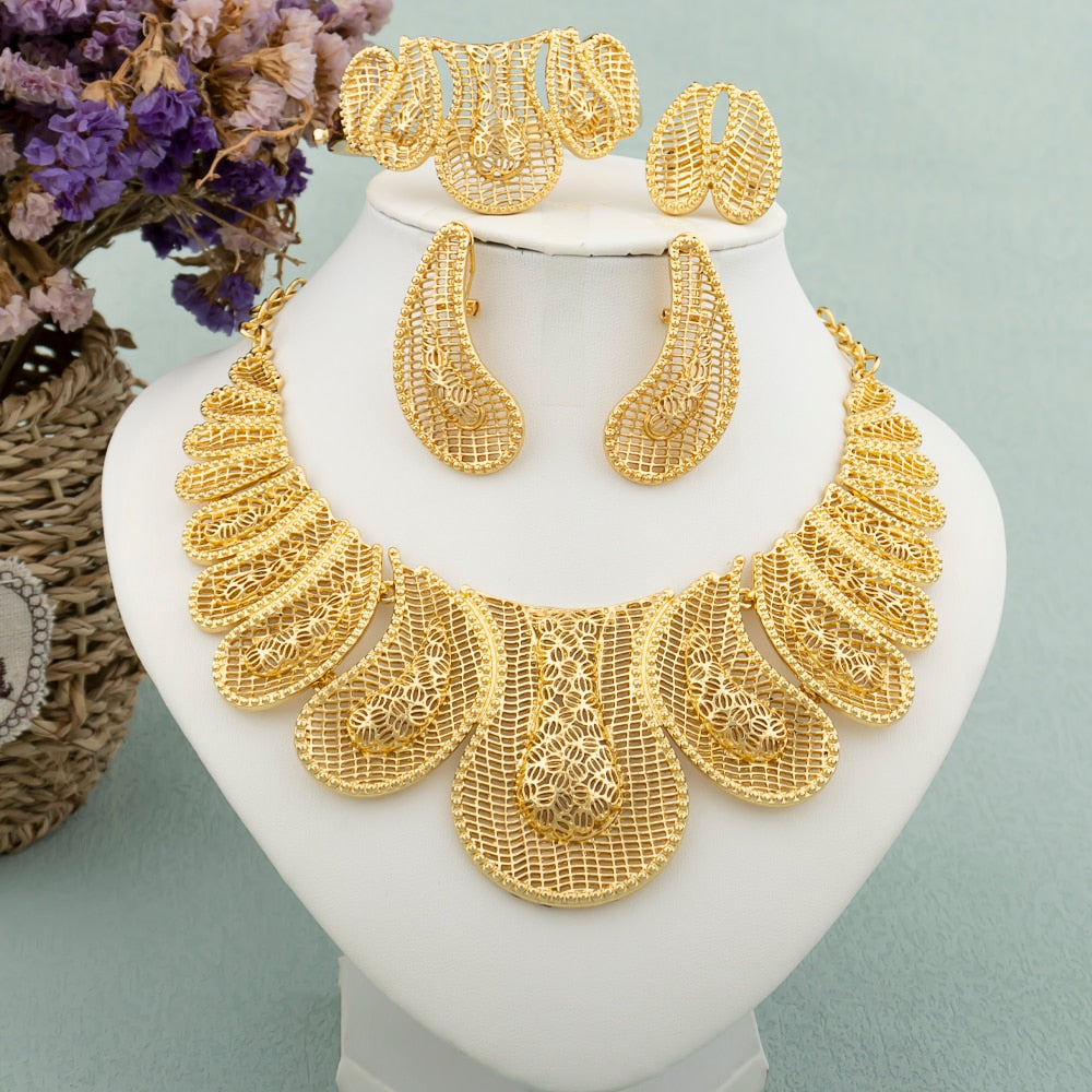 African Design Jewelry Set (Bracelet, Necklace, Ring and Earrings)