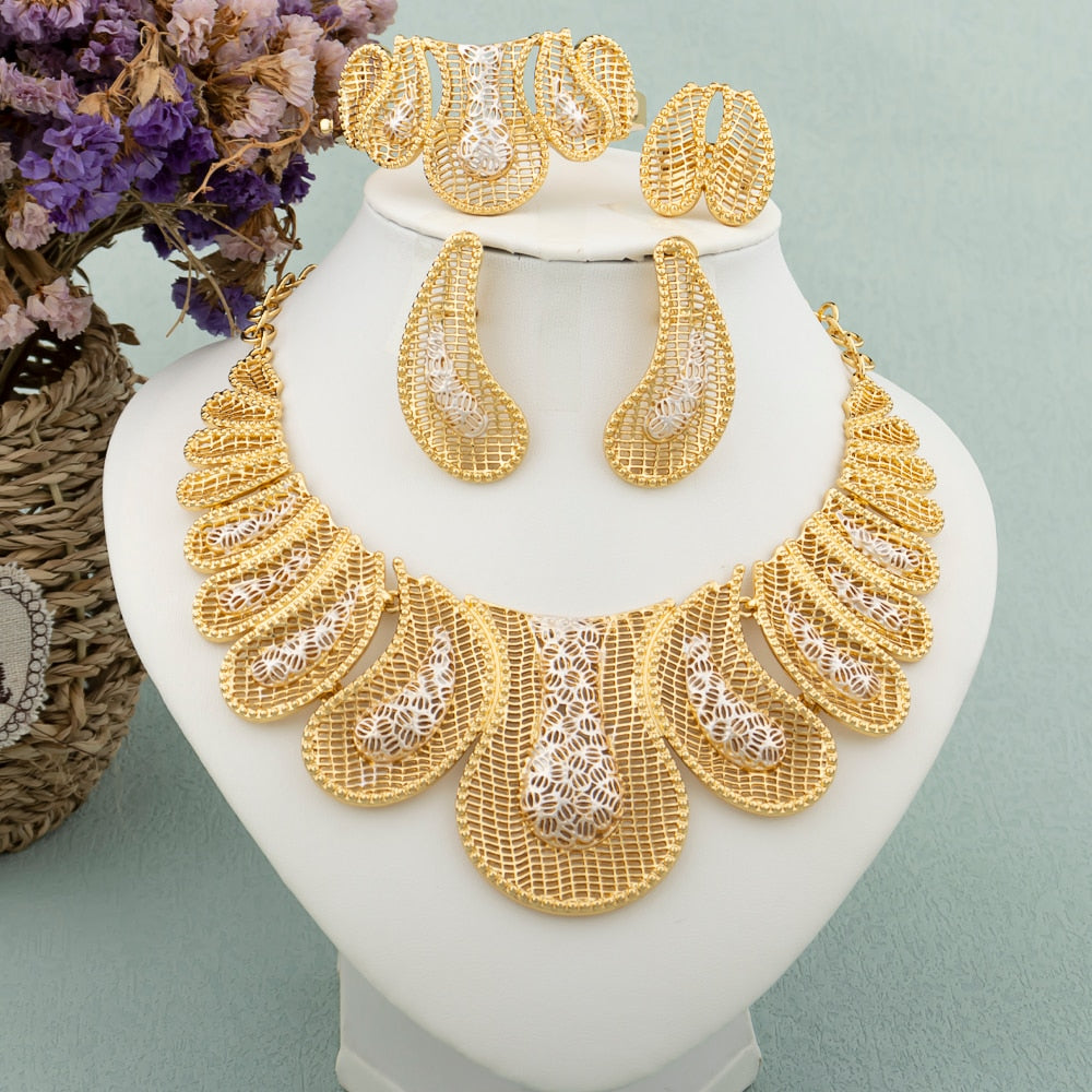 African Design Jewelry Set (Bracelet, Necklace, Ring and Earrings)