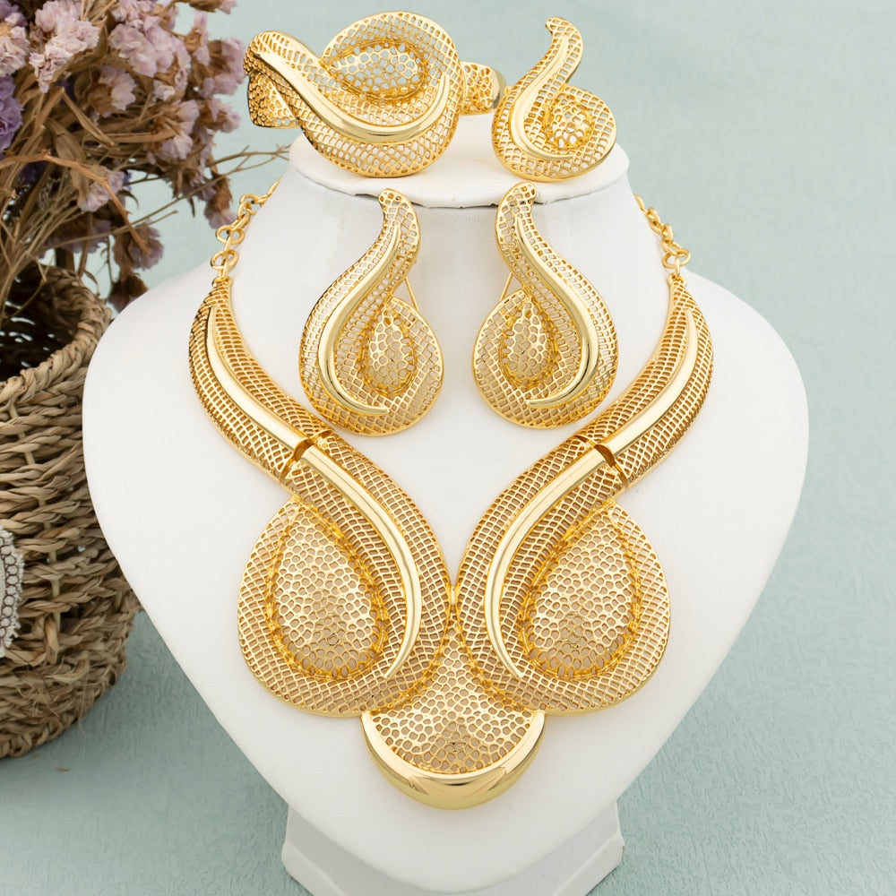 African Design Jewelry Set (Bracelet, Necklace, Ring and Earrings)