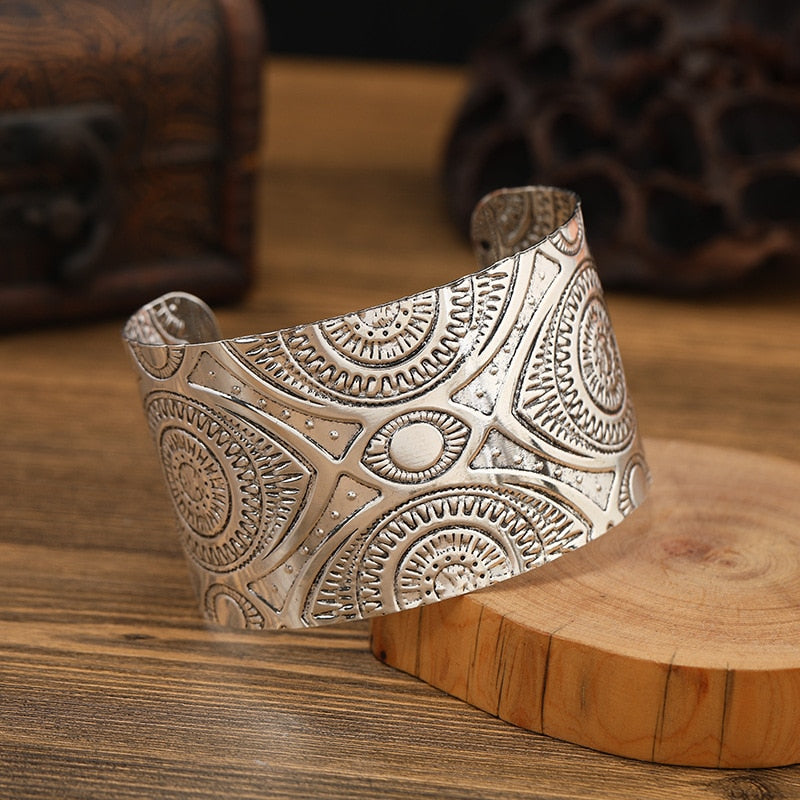 Boho Wide Line Cuff Open Bracelet