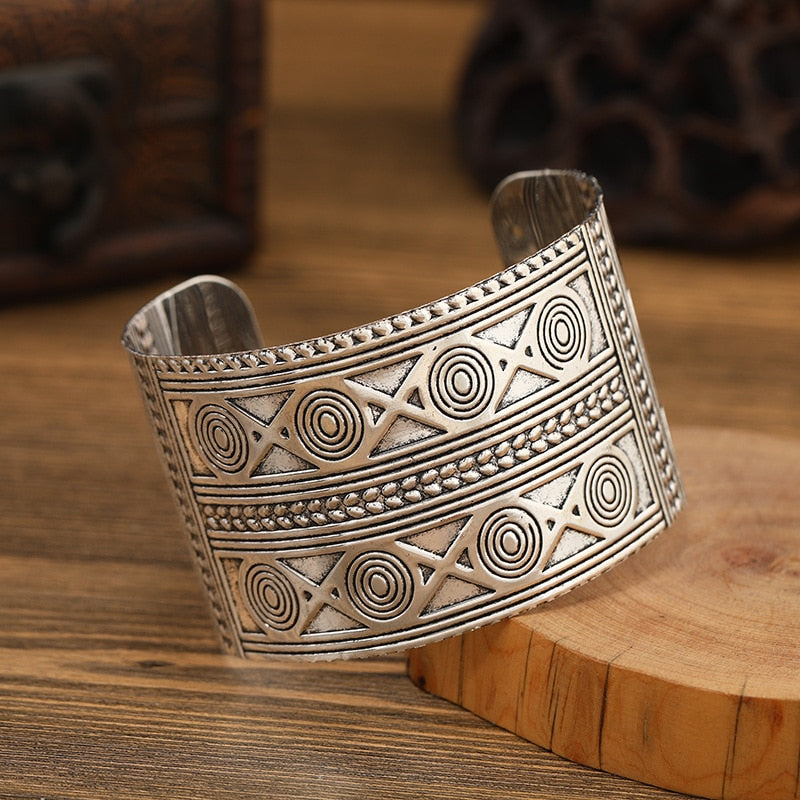 Boho Wide Line Cuff Open Bracelet