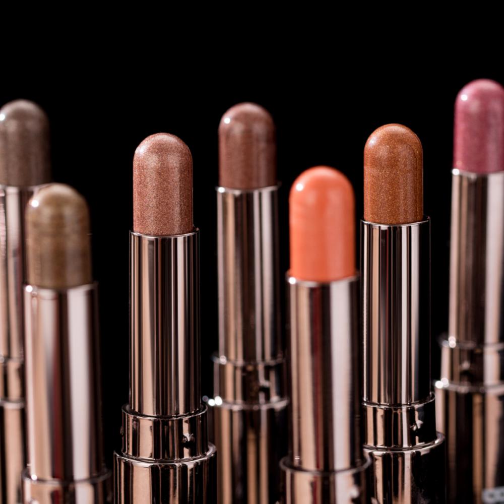 Double Ended Eye Shadow Stick With Sponge Brush